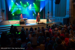 piratkonsert-med-kanonkule-carol-og-trefinger-thor 37099872484 o